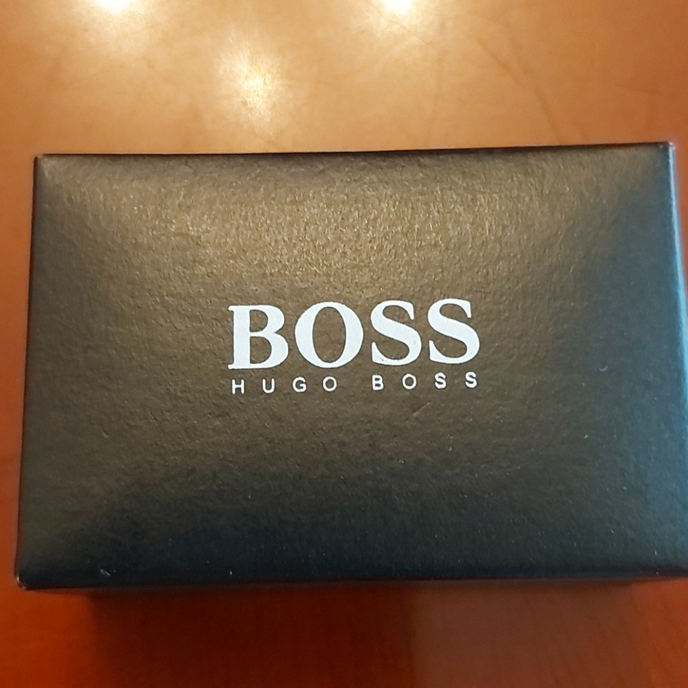 Hugo Boss cuff link